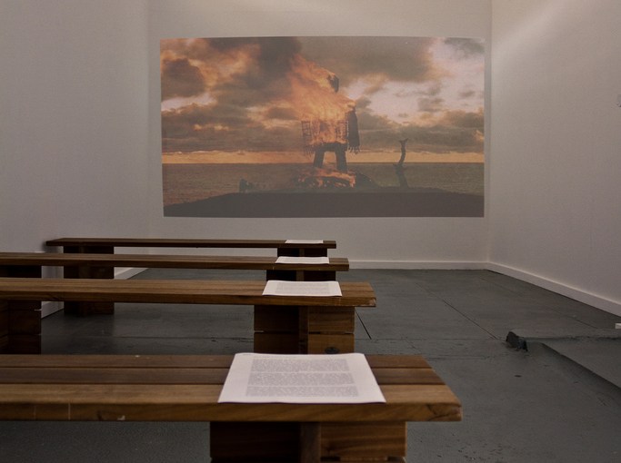 How to Explain Pictures to a Dead&nbsp;Hare